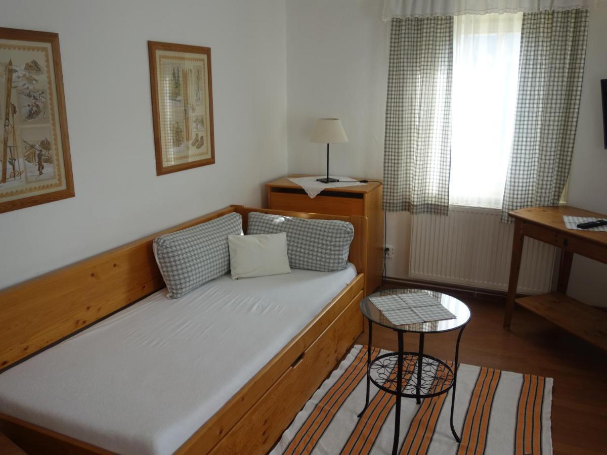 Minerva Hotel Spindleruv Mlyn Exterior photo